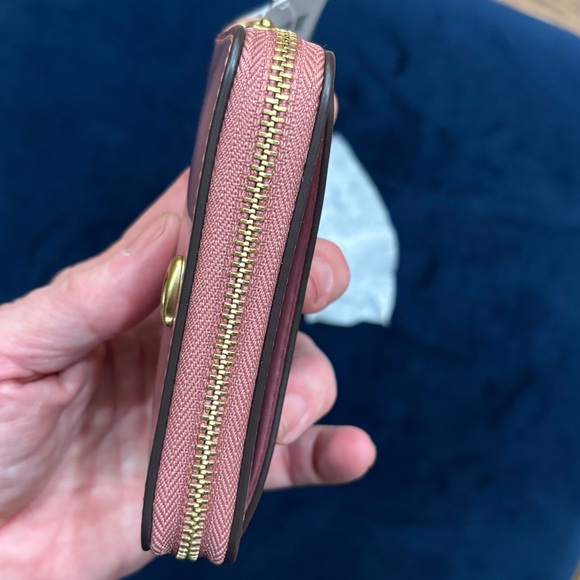 COACH Essential Spazzolato Leather Zip-around Card Case w/ Charms, peony, cherry - Picture 10 of 15